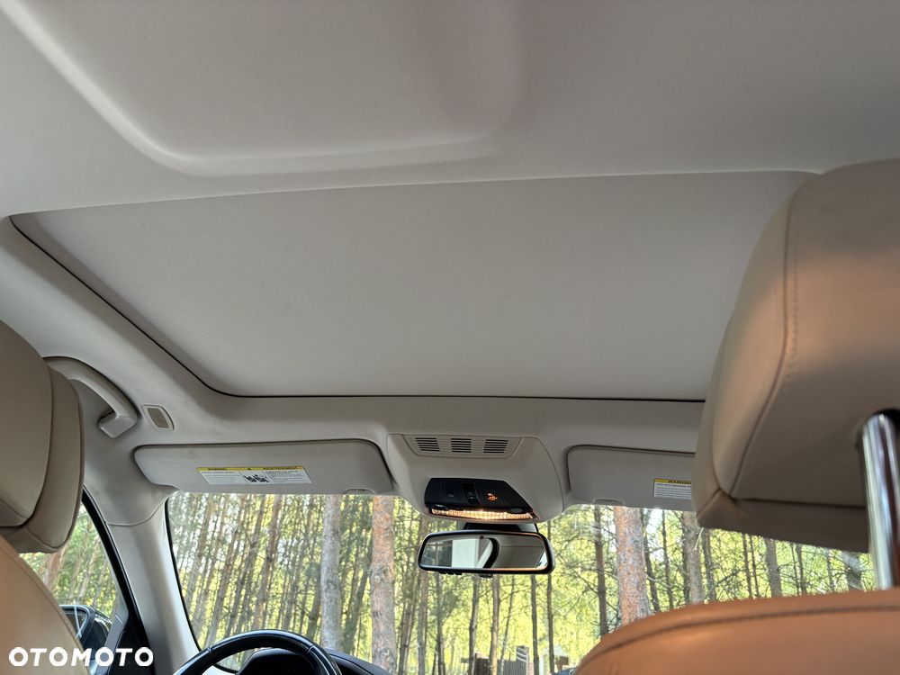 BMW Seria 7 750Li - 5