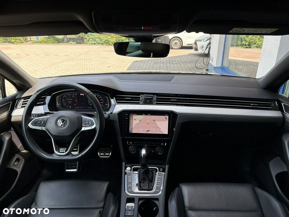 Volkswagen Passat - 9