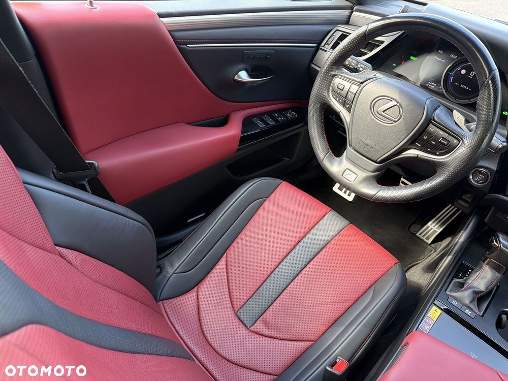 Lexus ES 300h F Sport Edition - 13