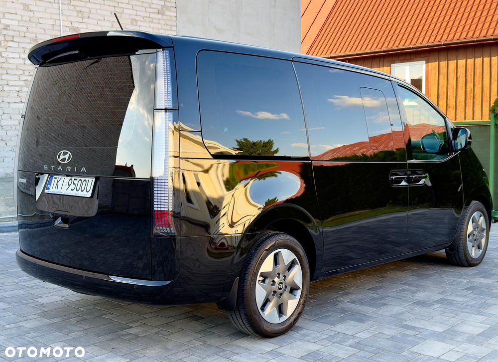 Hyundai Staria 1.6 T-GDI HEV Smart VIP - 3