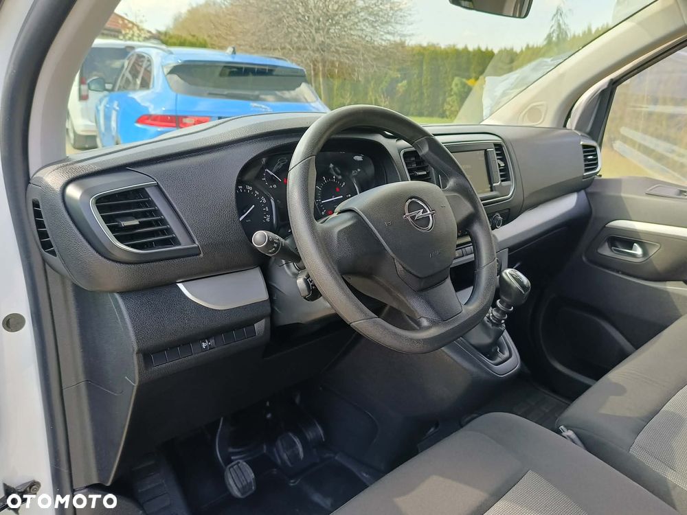 Opel Vivaro - 21