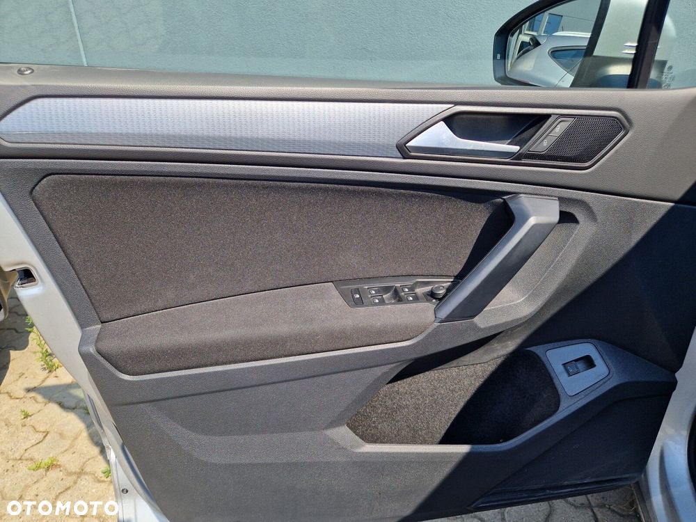 Volkswagen Tiguan 1.5 TSI EVO Elegance DSG - 29