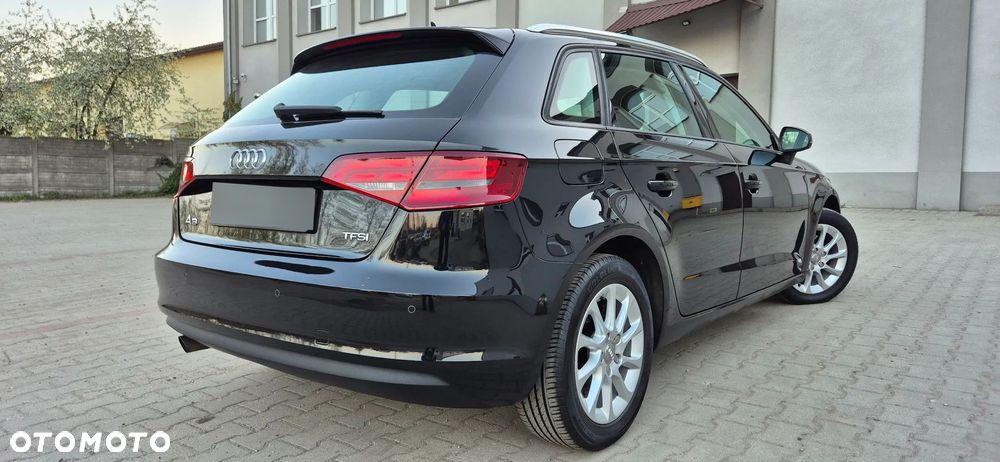 Audi A3 Sportback 1.2 TFSI Attraction - 3