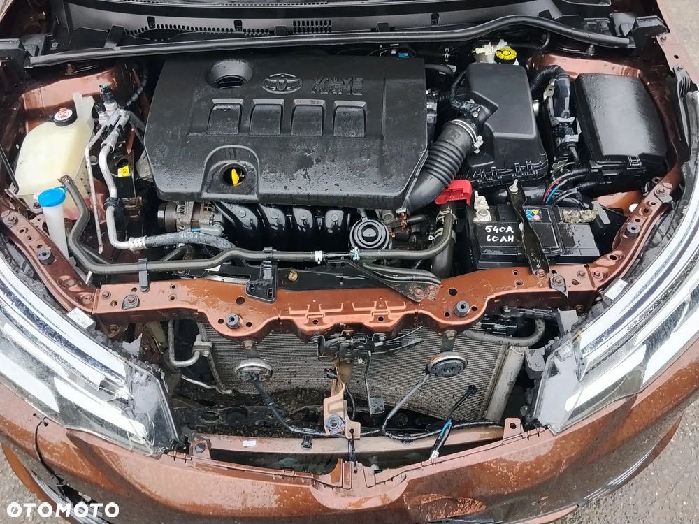 Toyota Corolla - 10