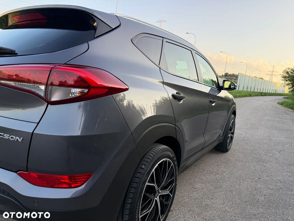 Hyundai Tucson 1.7 CRDI BlueDrive Comfort 2WD - 9
