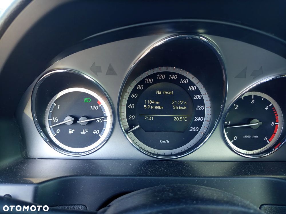 Mercedes-Benz Klasa C 200 CDI DPF (BlueEFFICIENCY) Avantgarde - 15