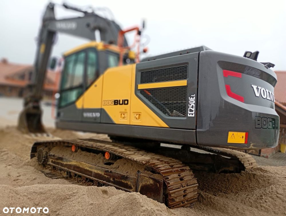 Volvo Ec 250 EL - 1