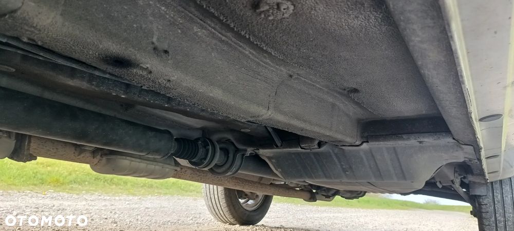 Hyundai Tucson 2.0 4WD GLS - 11