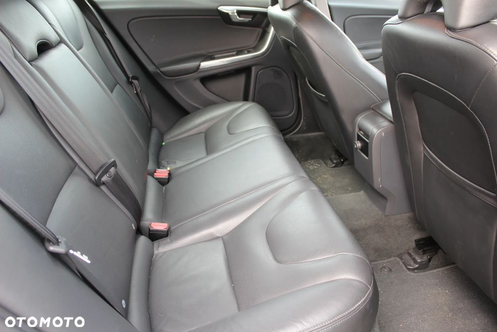 Volvo V60 - 10