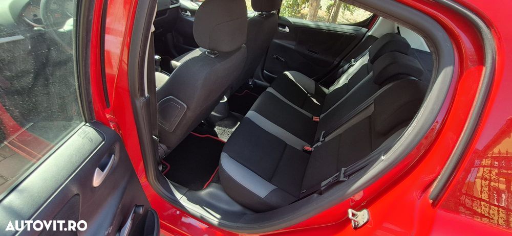 Peugeot 207 - 8