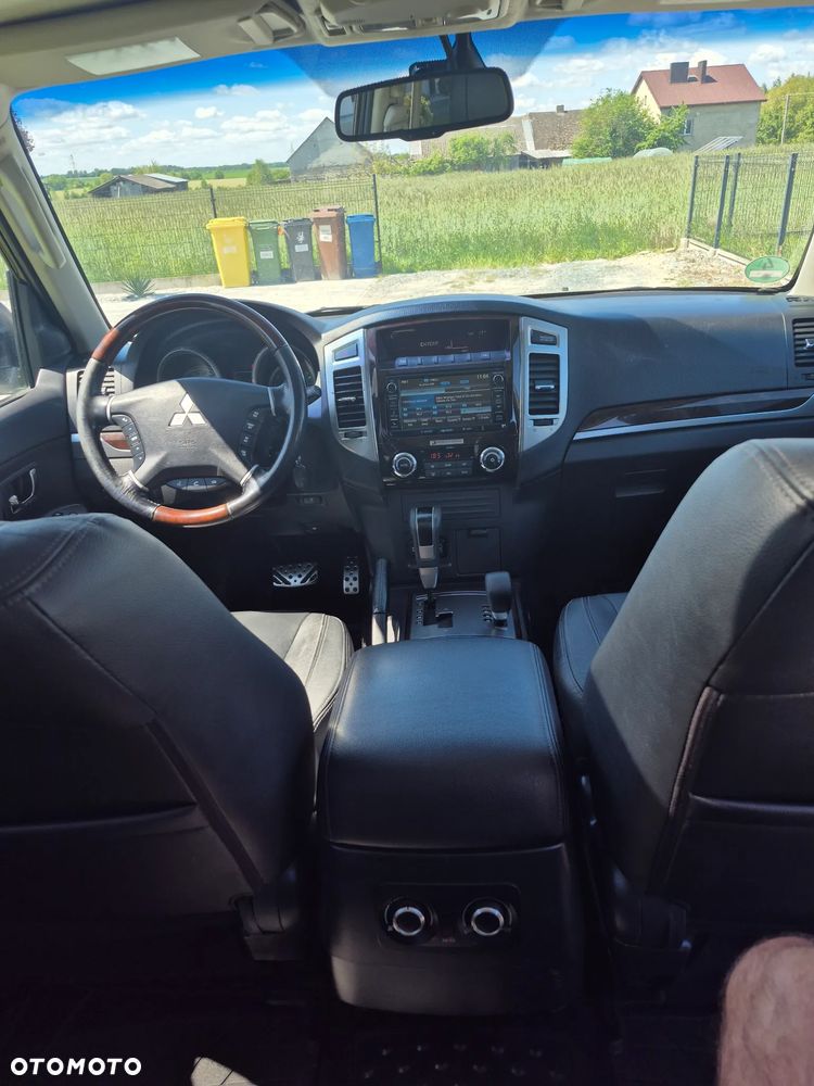 Mitsubishi Pajero 3.2 DI-D Automatik Final Edition - 19