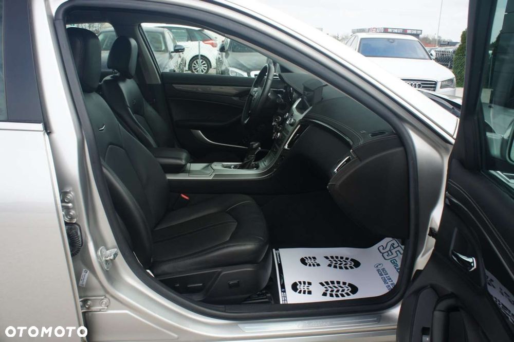 Cadillac CTS - 14