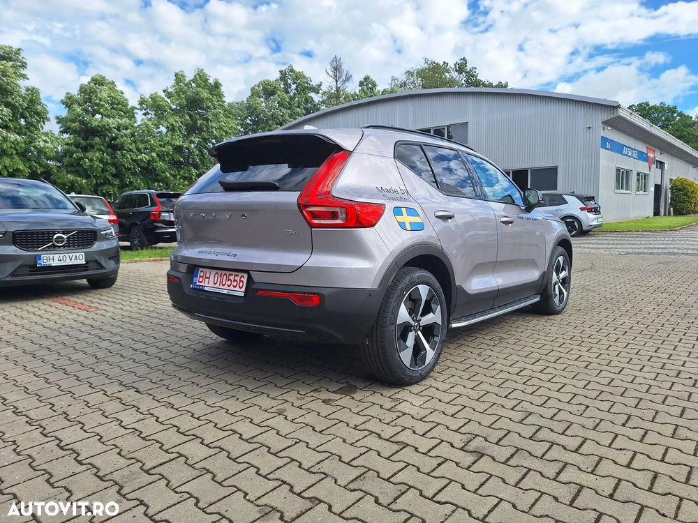 Volvo XC 40 B4 AT FWD MHEV Ultimate Dark - 11
