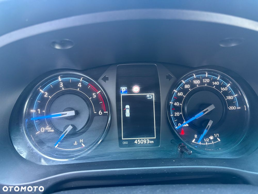 Toyota Hilux 4x4 Double Cab Autm Invincible - 12