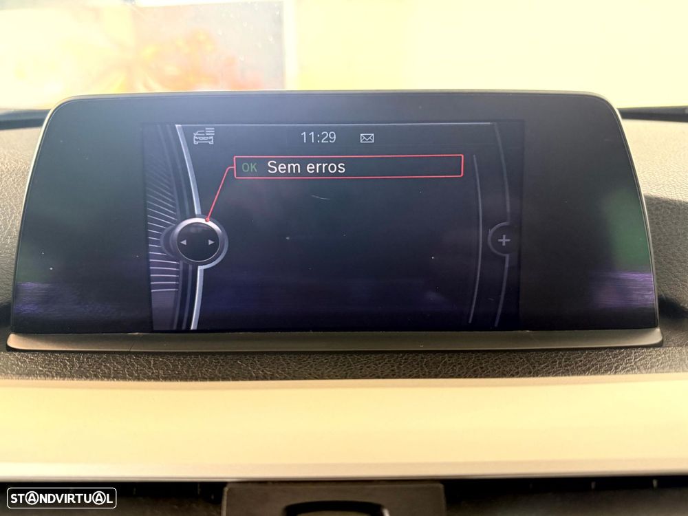 BMW 318 d Touring Navigation - 16