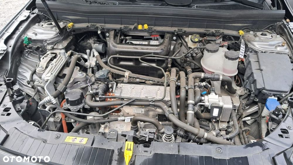 Mercedes-Benz EQB - 21