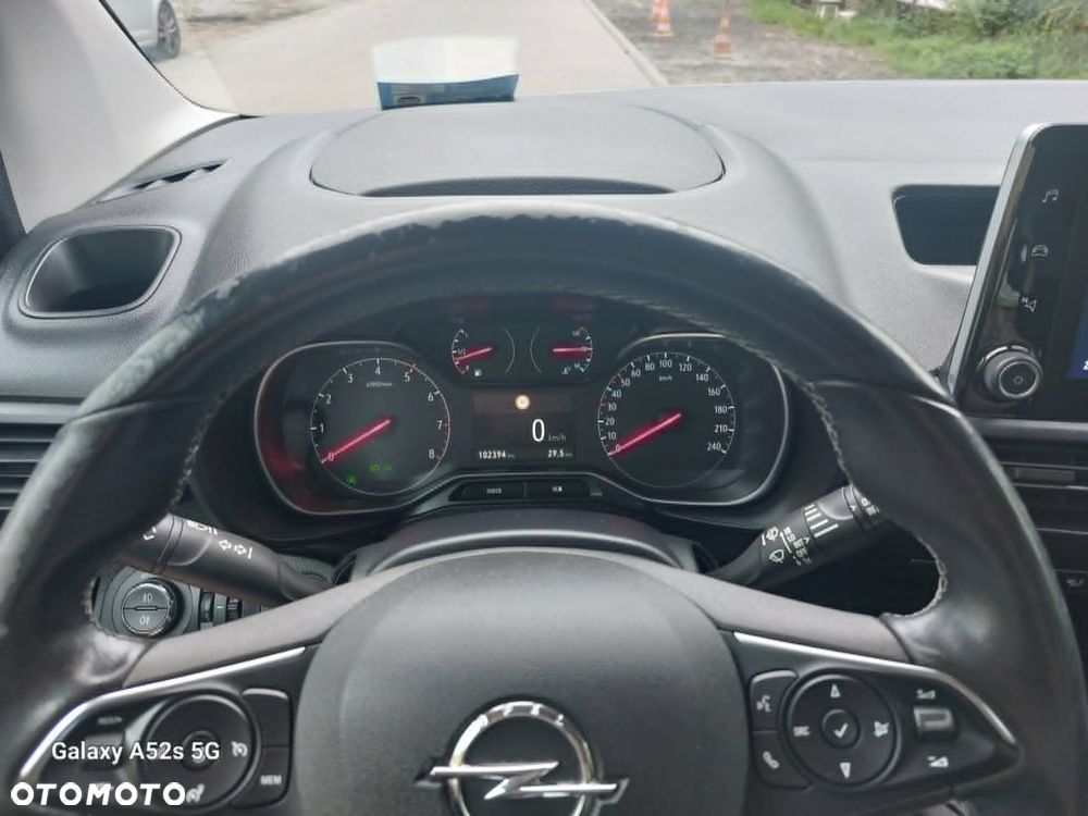 Opel Combo 1.2 Turbo Enjoy S&S - 2