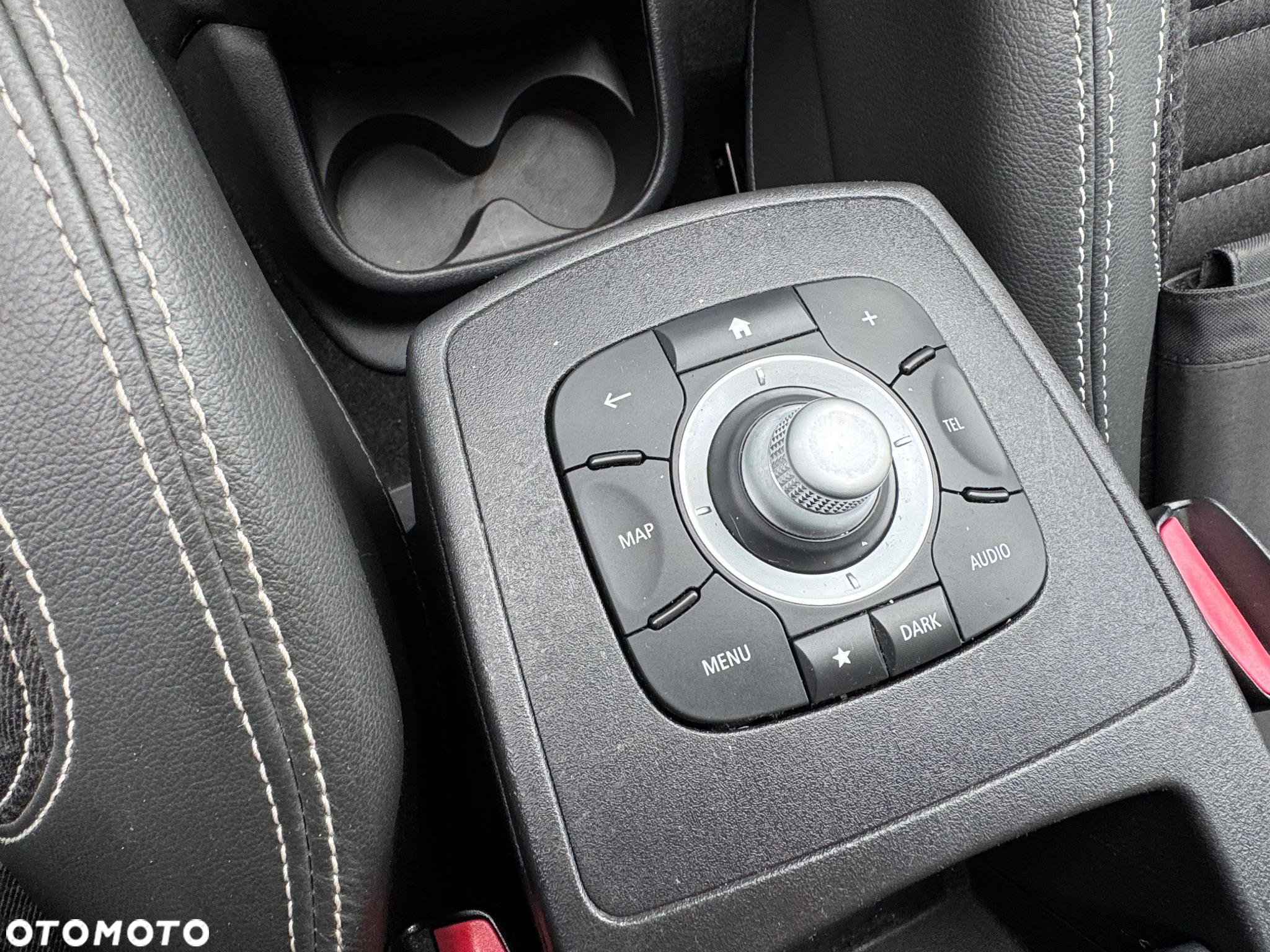 Renault Grand Scenic - 31