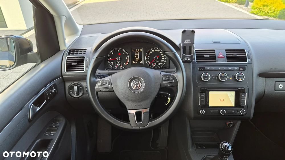 Volkswagen Touran 1.6 TDI DPF BlueMotion Technology Comfortline - 9
