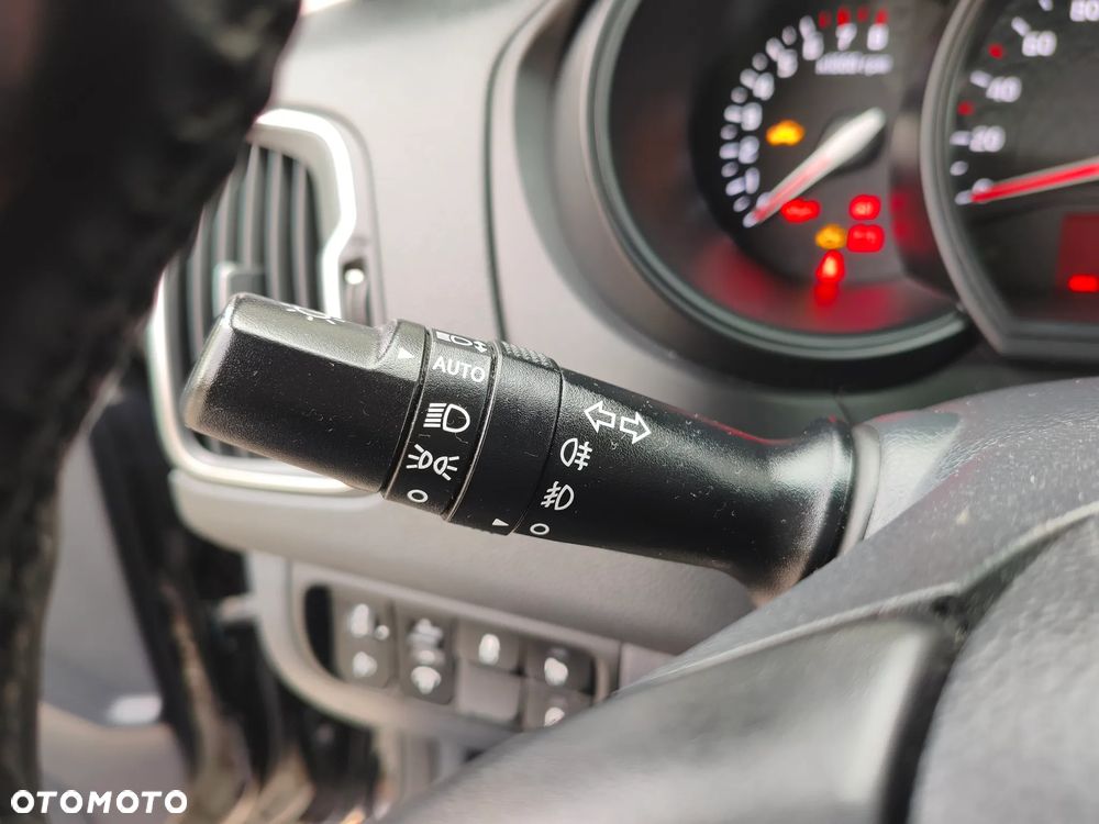 Kia Rio - 10
