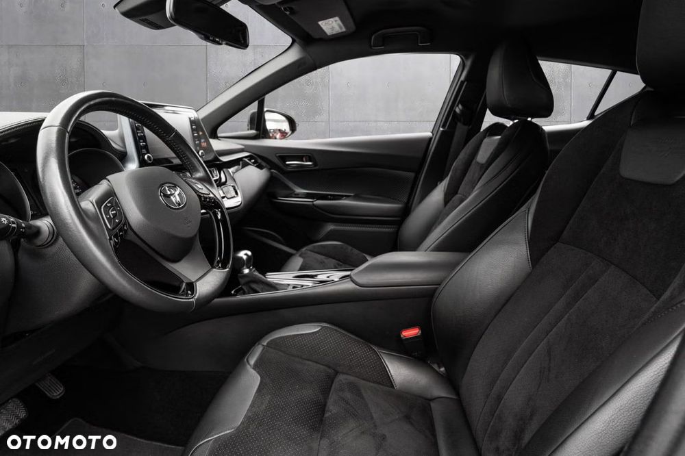Toyota C-HR Lounge - 8