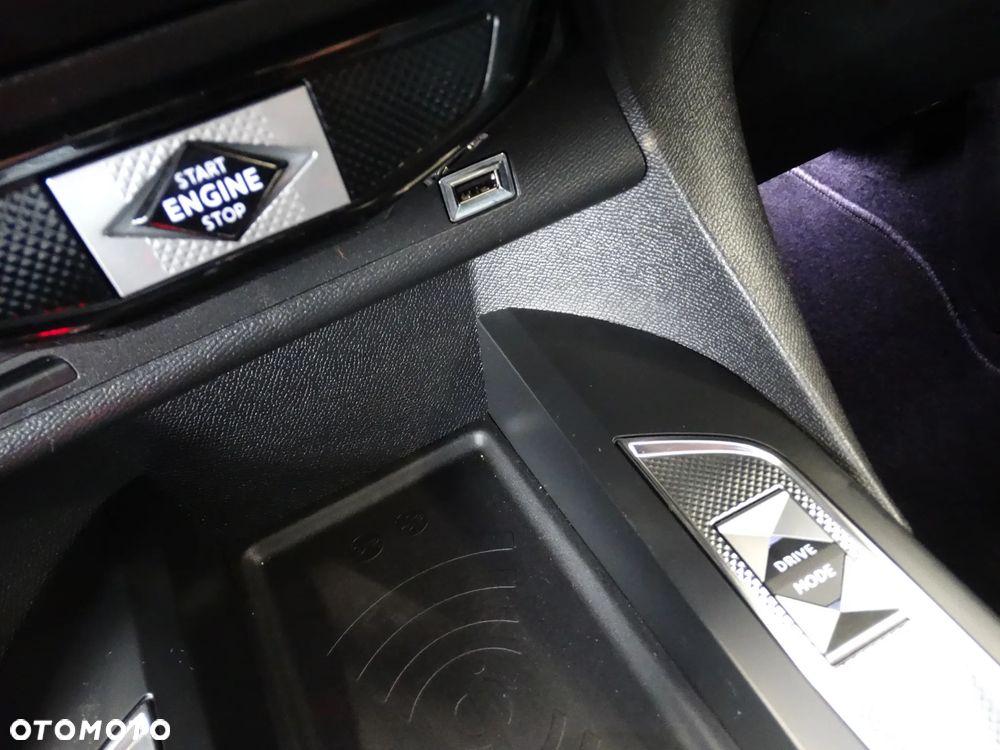 DS Automobiles DS 3 Crossback 1.2 PureTech Grand Chic - 34
