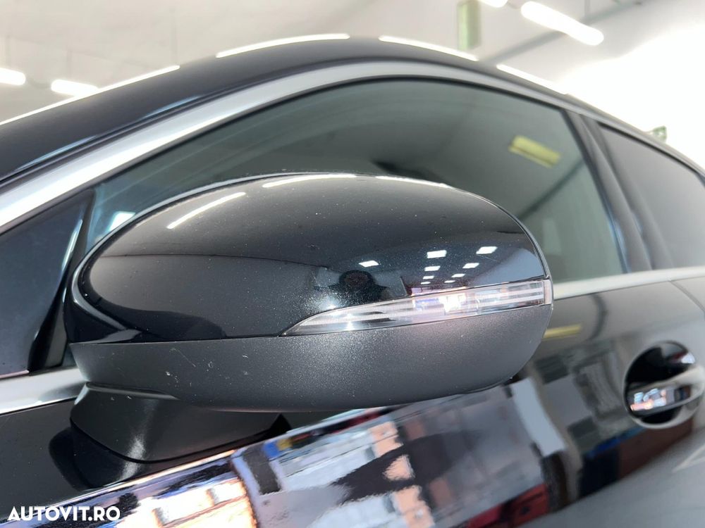 Mercedes-Benz A 250 - 40