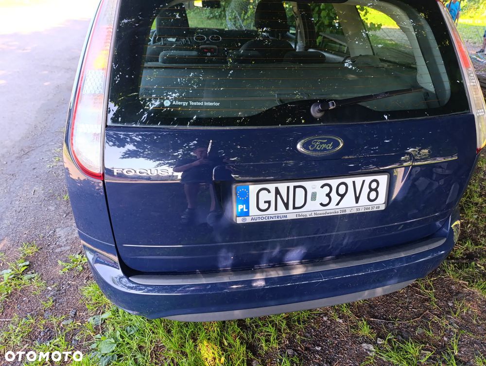 Ford Focus 2.0 TDCi Ghia - 16