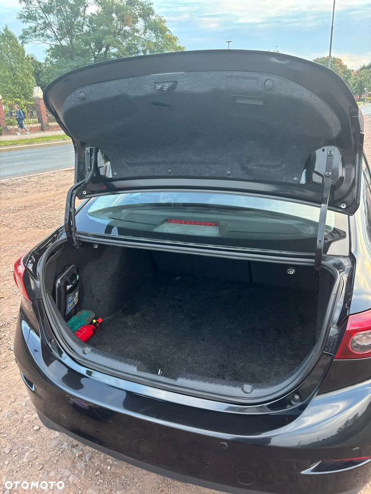 Mazda 3 - 6