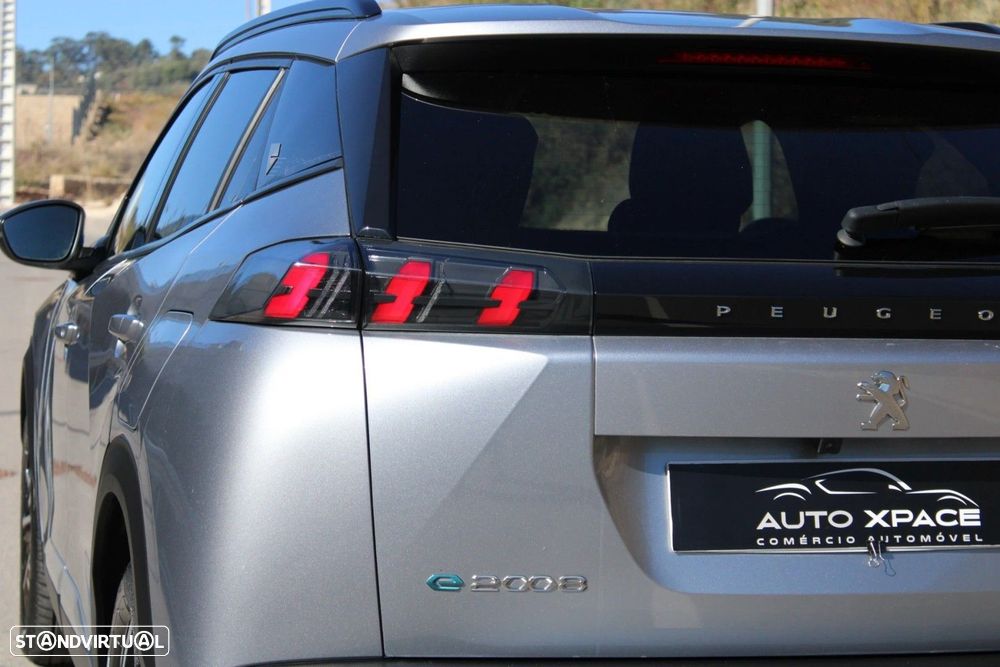 Peugeot e-2008 Allure Pack - 16