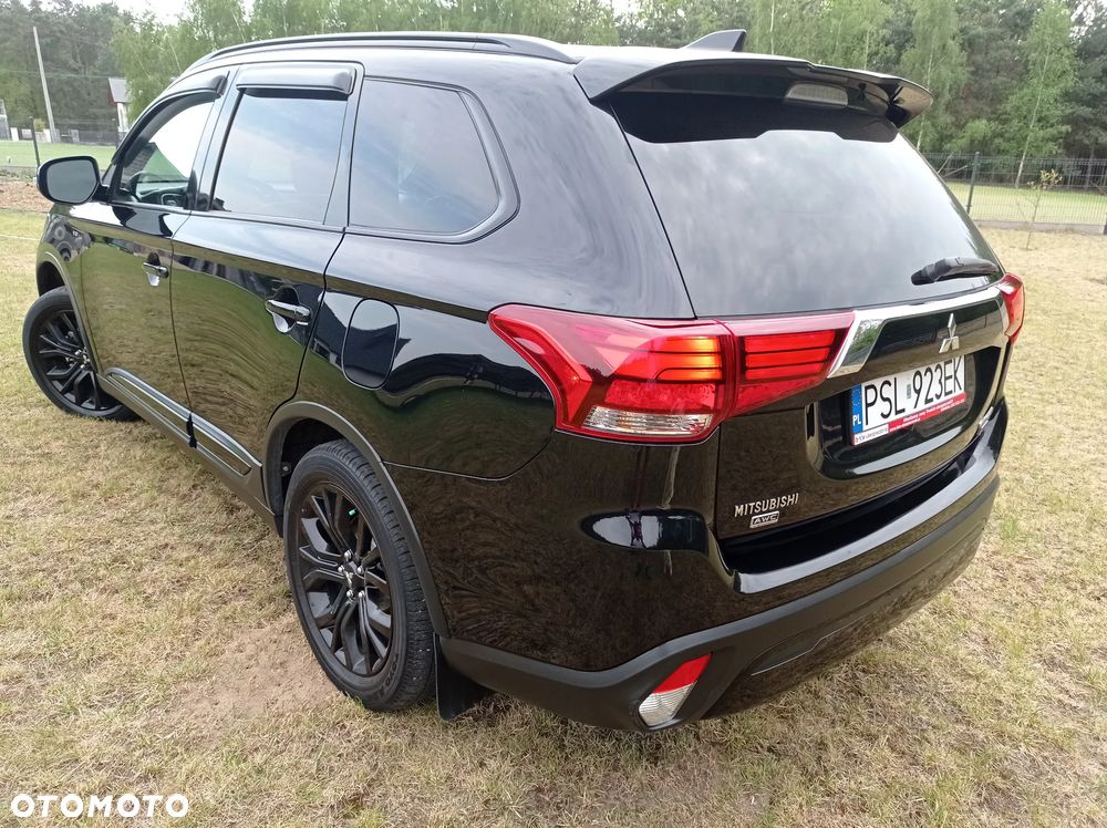 Mitsubishi Outlander - 8