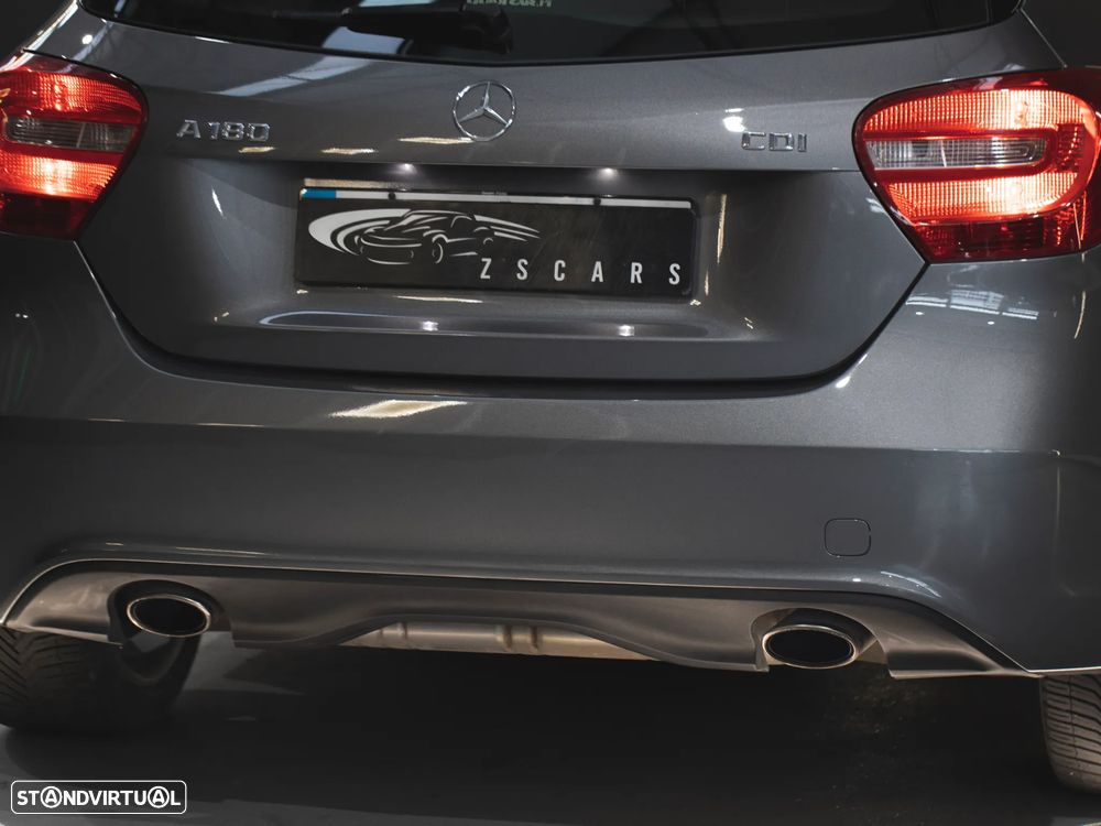 Mercedes-Benz A 180 CDI (BlueEFFICIENCY) Urban - 12