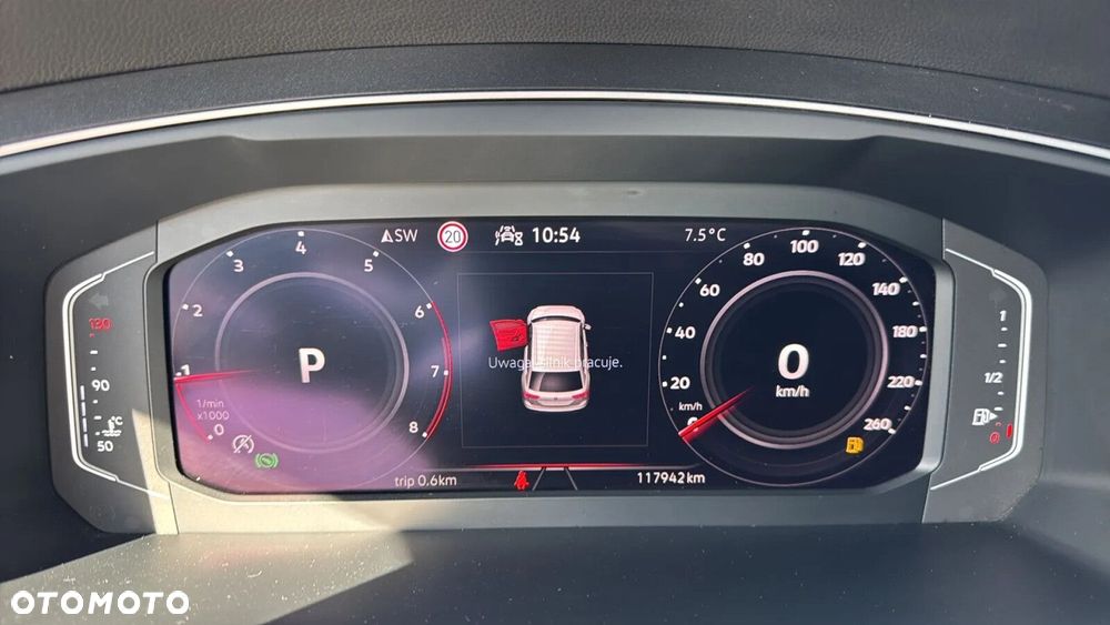 Volkswagen Tiguan - 20