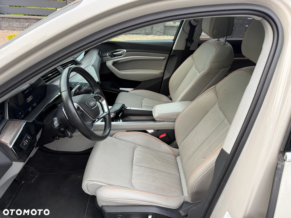 Audi e-tron 55 Quattro Advanced - 13