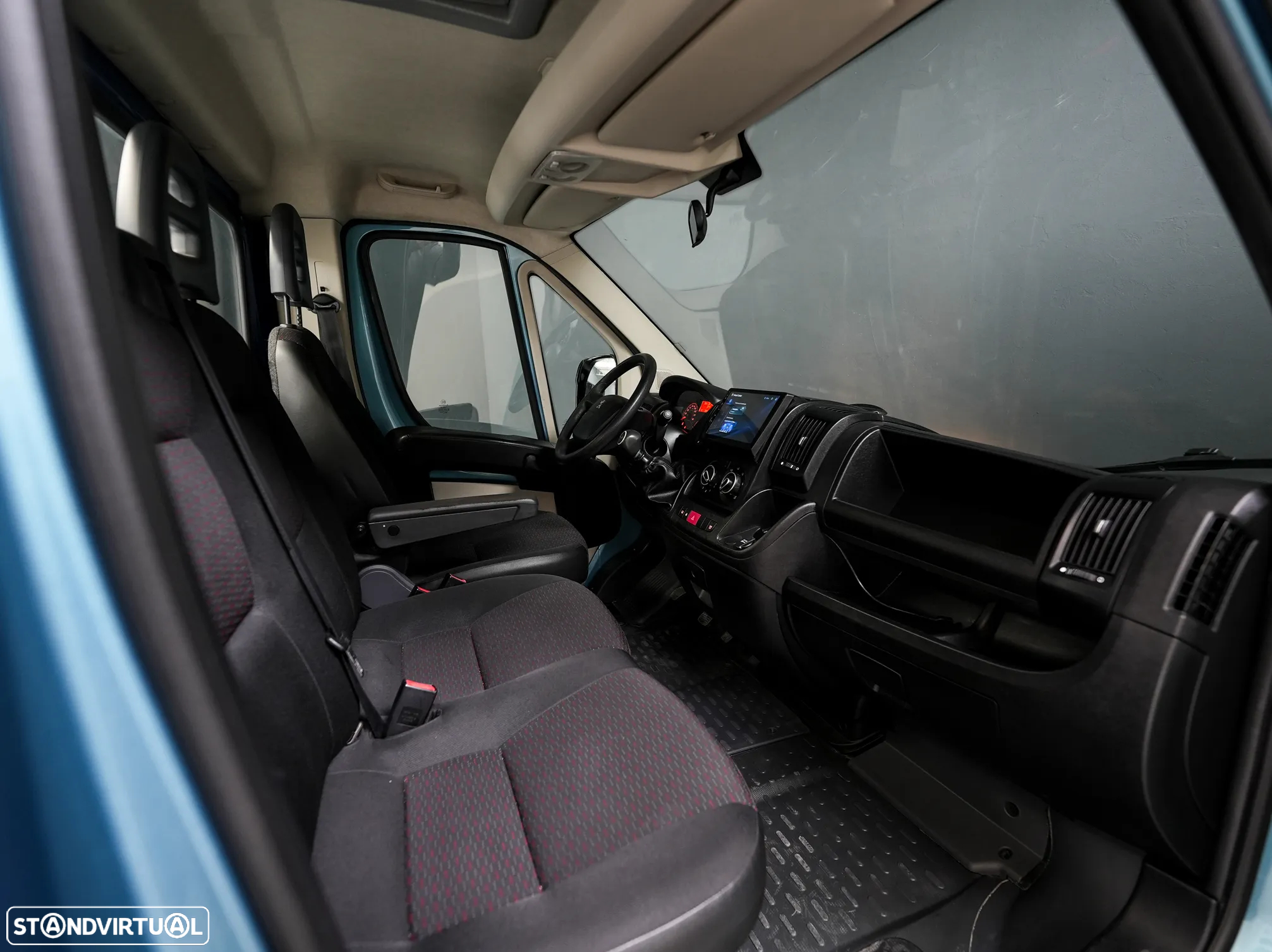Peugeot Boxer 2.0 HDI - 12