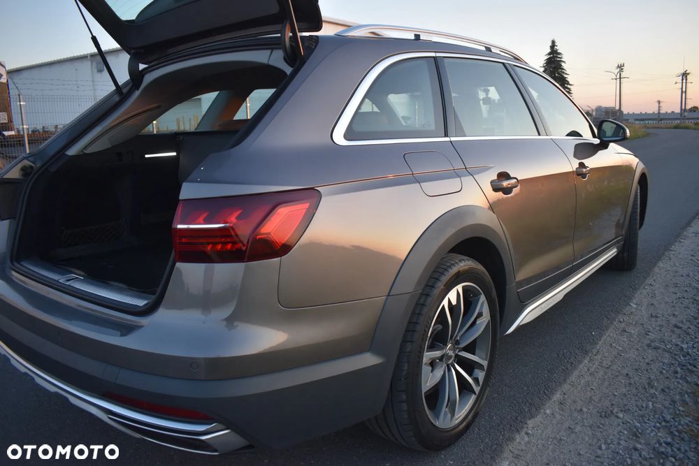 Audi A4 Allroad 2.0 TDI Quattro S tronic - 13