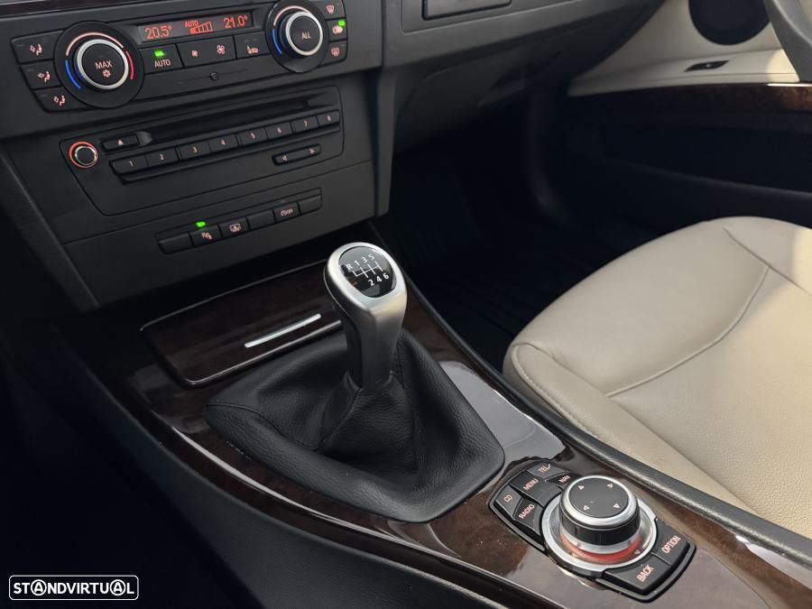 BMW 320 d Navigation - 14