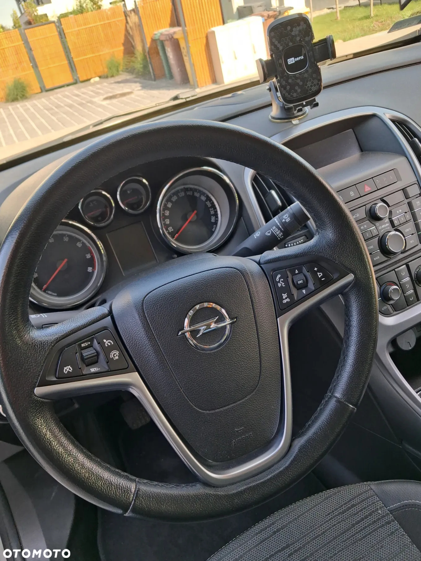 Opel Astra IV 1.4 T Business EU6 - 16