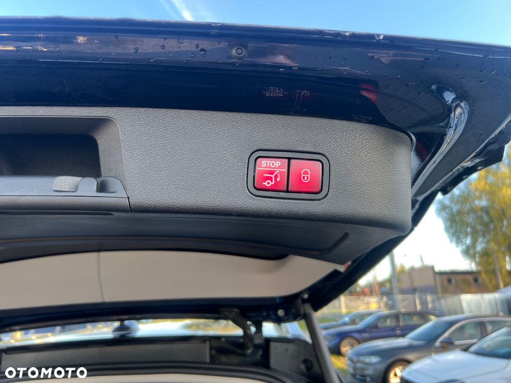 Mercedes-Benz GLS - 27