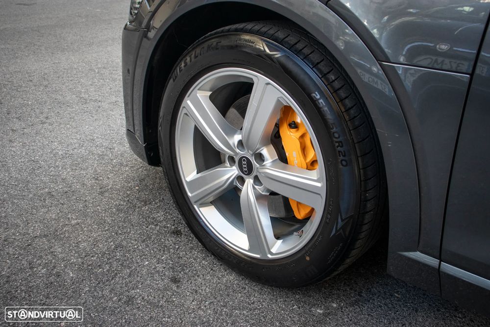 Audi e-tron 55 quattro S line - 4