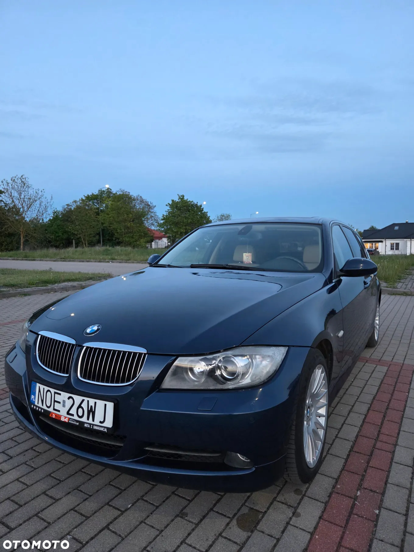 BMW Seria 3 325xi Touring - 2