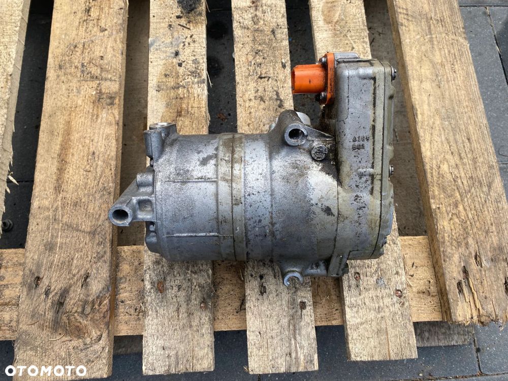 KOMPRESOR SPRĘŻARKA KLIMATYZACJI AUDI Q5 80A816797C - 6