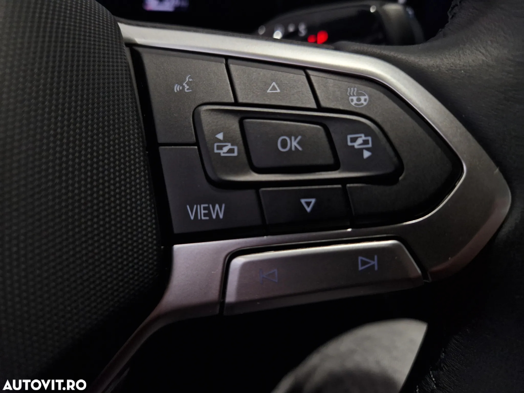 Volkswagen Passat - 19