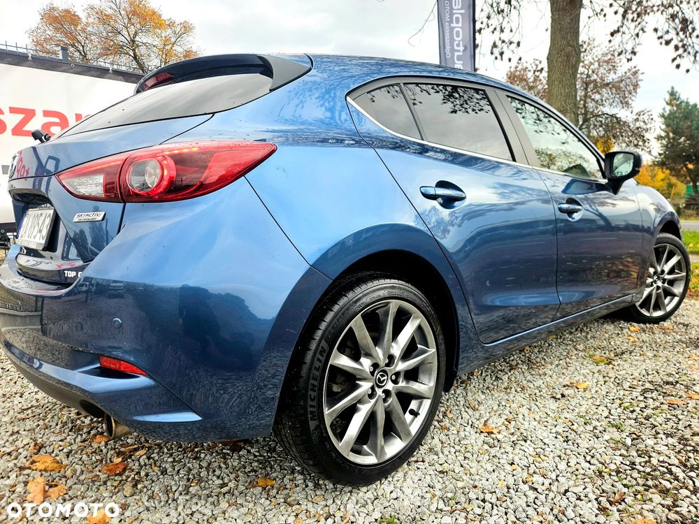 Mazda 3 - 8