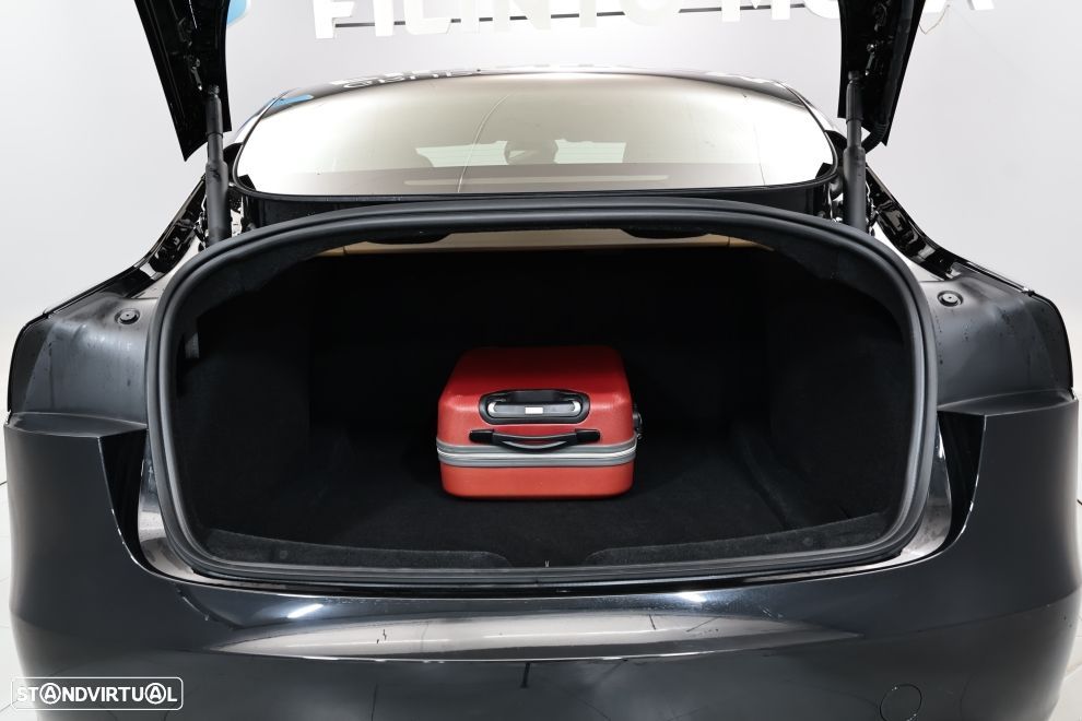 Tesla Model 3 Tração Traseira Standard - 26