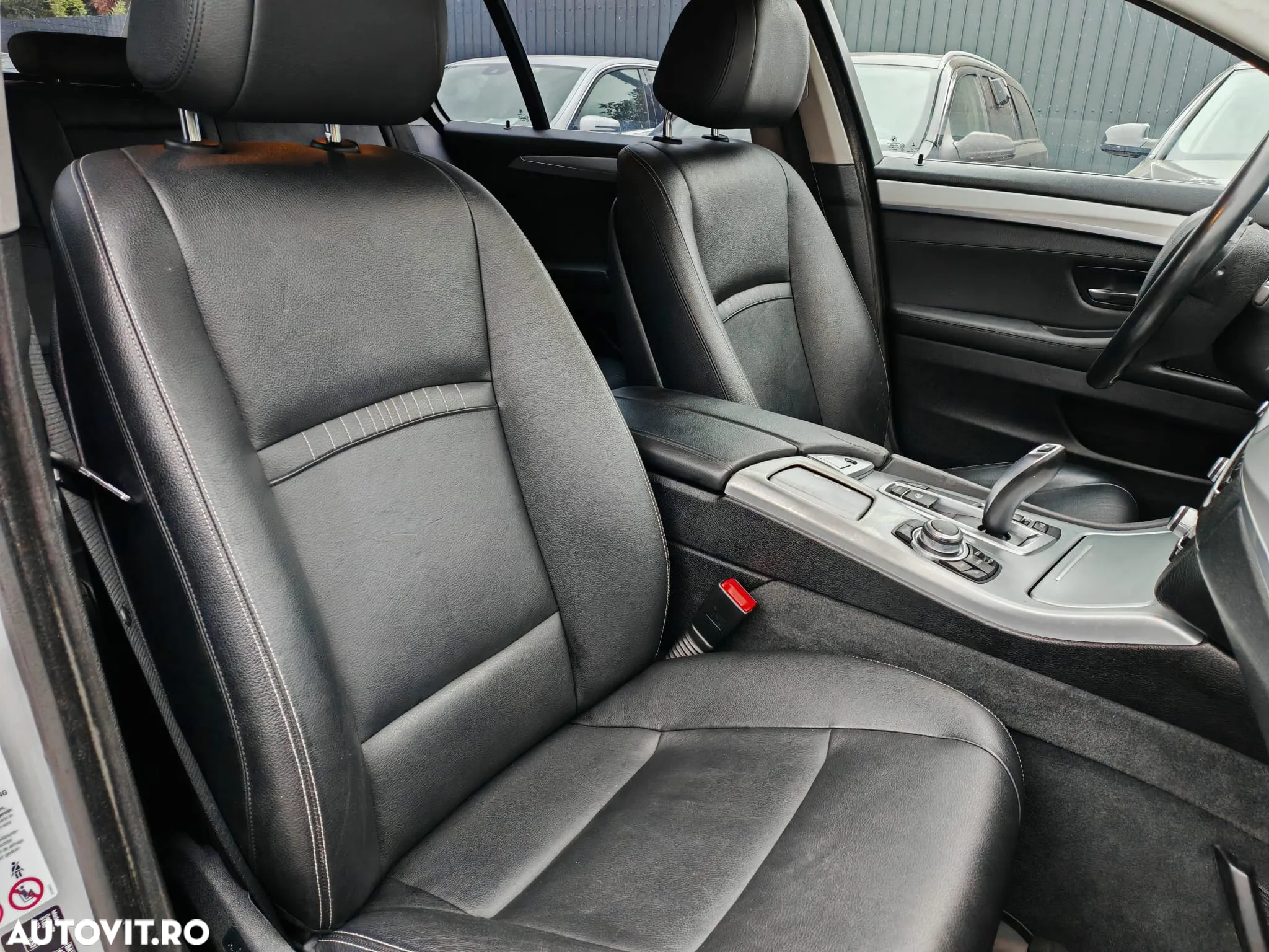 BMW Seria 5 518d Touring Aut. Luxury Line - 6