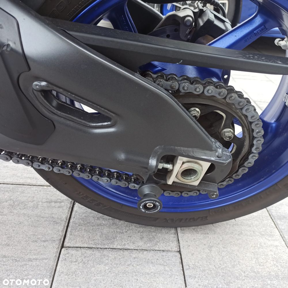Yamaha MT - 7