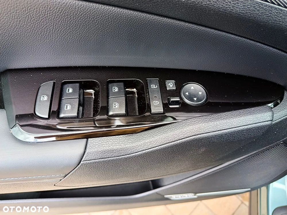 Kia Sportage 1.6 T-GDI PHEV Anniversary 4WD - 22