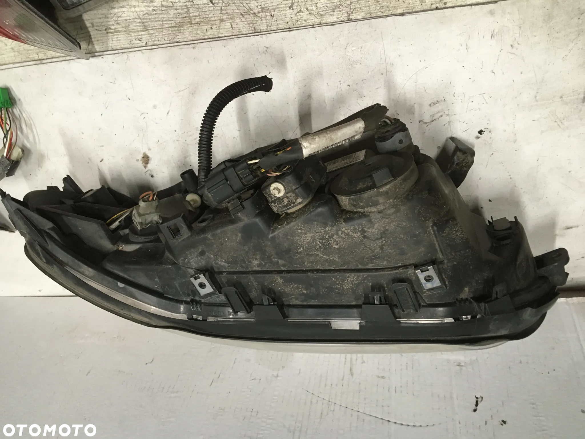VOLVO S60 II V70 III 04- REFLEKTOR PRAWY LEWY LAMPA LEWA XENON - 5