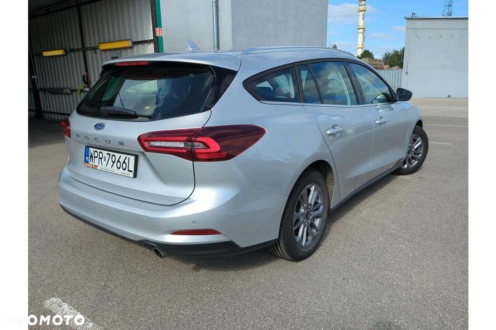Ford Focus 1.0 EcoBoost Titanium - 3